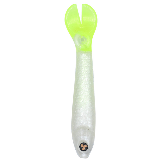 5.25" 5pc. Recoil Baits - Pearl White Chartreuse Tail